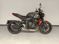 TRIUMPH TRIDENT 660