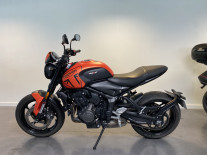 TRIUMPH TRIDENT 660