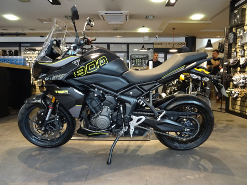 TRIUMPH TIGER 800 SPORT