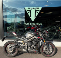 TRIUMPH STREET TRIPLE 765 RS