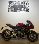 TRIUMPH SPEED TRIPLE 1200 RR
