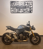 TRIUMPH SPEED TRIPLE 1200 RS