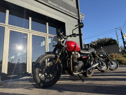 TRIUMPH STREET TWIN  900
