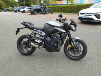 TRIUMPH STREET TRIPLE 765 R full 120 cv