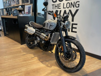 TRIUMPH SCRAMBLER 1200 X - 2700 KMS - MARS 2024 - 1 ERE MAIN