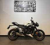 TRIUMPH STREET TRIPLE 765 R