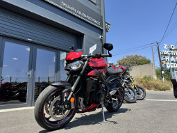 TRIUMPH STREET TRIPLE 765 RS