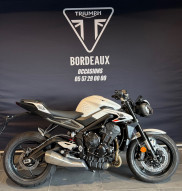 TRIUMPH STREET TRIPLE 765 R