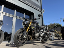 TRIUMPH SPEED TRIPLE 1200 RS