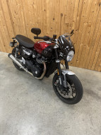 TRIUMPH SPEED TWIN 1200