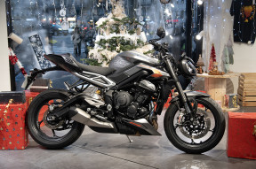 TRIUMPH STREET TRIPLE 765 RS