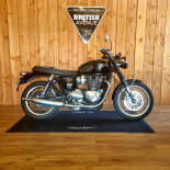 TRIUMPH Bonneville T120 Black