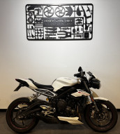 TRIUMPH STREET TRIPLE 765 RS