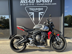 TRIUMPH TRIDENT 660