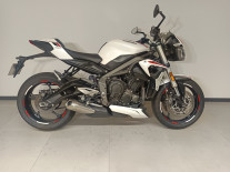 TRIUMPH STREET TRIPLE 660 S A2