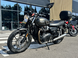 TRIUMPH STREET TWIN  900