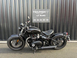 TRIUMPH BONNEVILLE BOBBER BLACK 1200