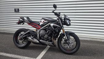 TRIUMPH STREET TRIPLE 765 RS