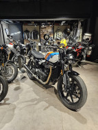 TRIUMPH SPEED TWIN 900