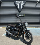 TRIUMPH STREET TWIN  900