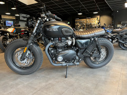 TRIUMPH BONNEVILLE T120 "BEACH BONNIE"