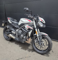 TRIUMPH STREET TRIPLE 660 S A2