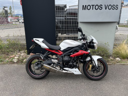 TRIUMPH STREET TRIPLE 675 R