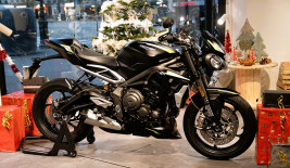 TRIUMPH STREET TRIPLE 765 RS