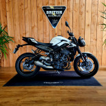 TRIUMPH STREET TRIPLE 765 R