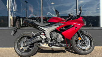 TRIUMPH DAYTONA 660 A2
