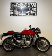 TRIUMPH THRUXTON 1200