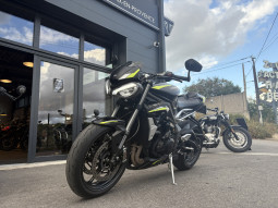 TRIUMPH STREET TRIPLE 765 RS