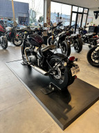 TRIUMPH Bonneville Bobber 1200