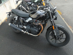 TRIUMPH SPEED TWIN 900