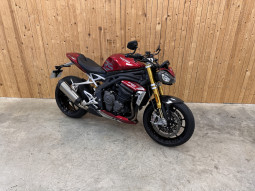 TRIUMPH SPEED TRIPLE 1200 RS