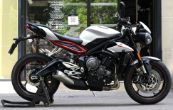 TRIUMPH STREET TRIPLE 765 R
