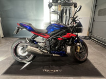 TRIUMPH STREET TRIPLE 675 R
