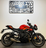 TRIUMPH STREET TRIPLE 765 R
