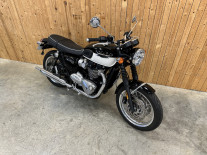 TRIUMPH BONNEVILLE T120