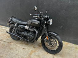 TRIUMPH Bonneville T120 Black
