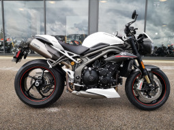 TRIUMPH SPEED TRIPLE 1050 RS