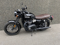TRIUMPH Bonneville T120 Black