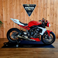 TRIUMPH STREET TRIPLE 675 R (RSV)