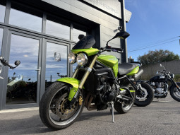 TRIUMPH STREET TRIPLE 675 SUPERBE ÉTAT 